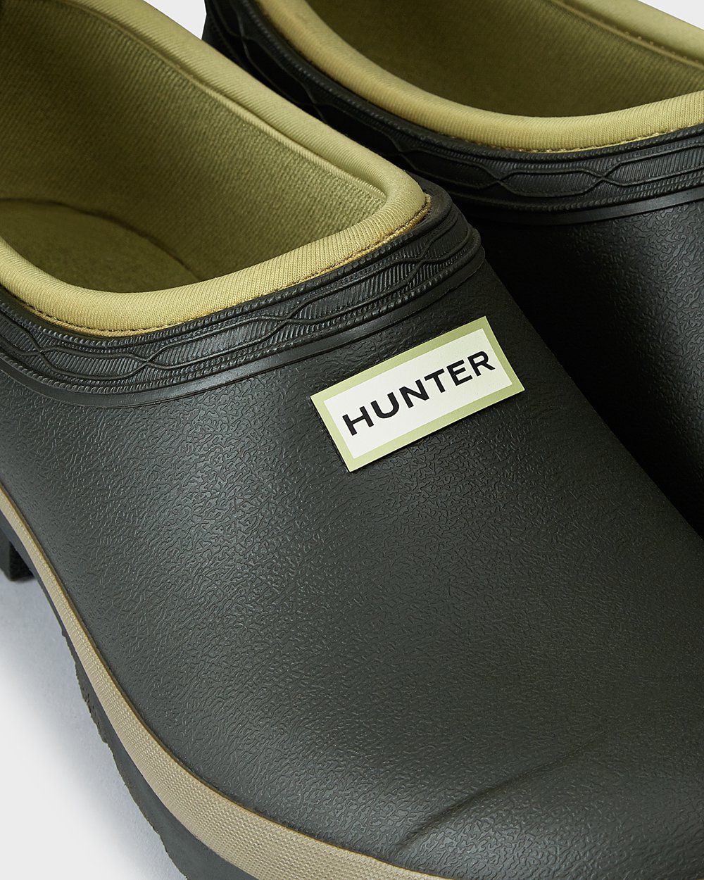 Tamancos Hunter Feminina Verde Escuro Oliva - Gardener - 21OHISTYJ